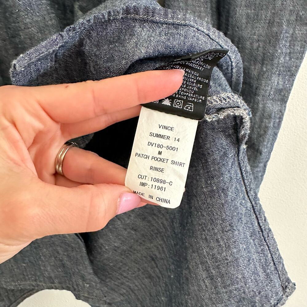 NWT Vince Patch Pocket Chambray Button Front Long Sleeve Shirt Blue Rinse M - Picture 12 of 13